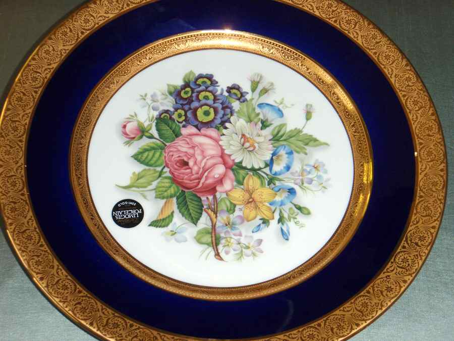 LFL9 Dinner Plate by La Reine (France)-1