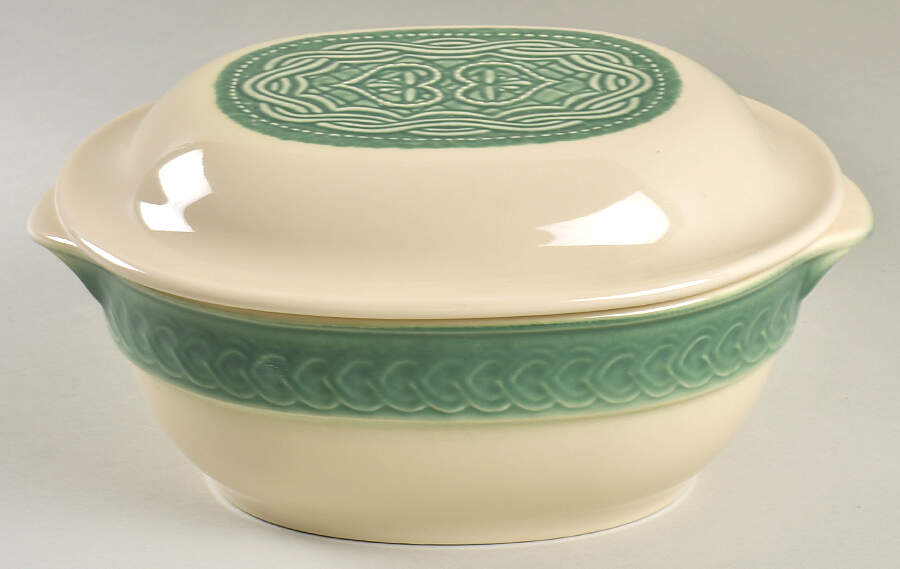 American Craft Ivy 2 Quart Oval Covered Casserole by Longaberger-1