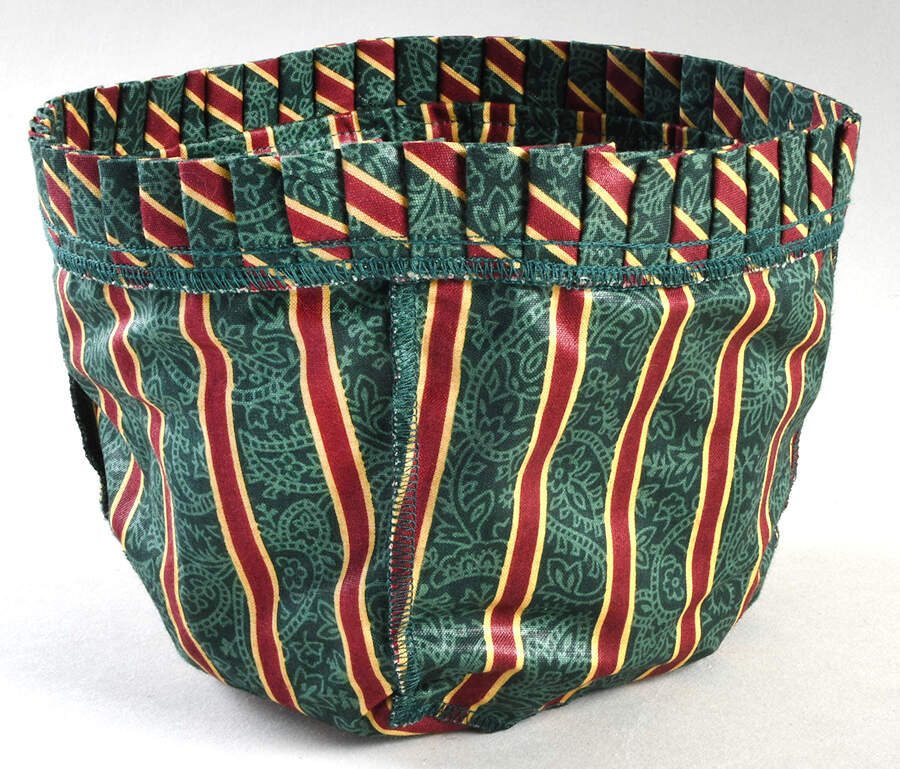 Baskets Stand Up Liner for Jingle Bell Basket by Longaberger-1