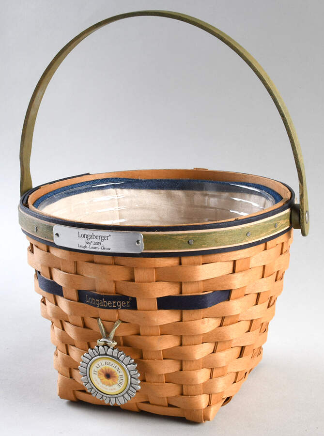 Baskets 2005 Bee Basket with Liner, Protector & Charm by Longaberger-1