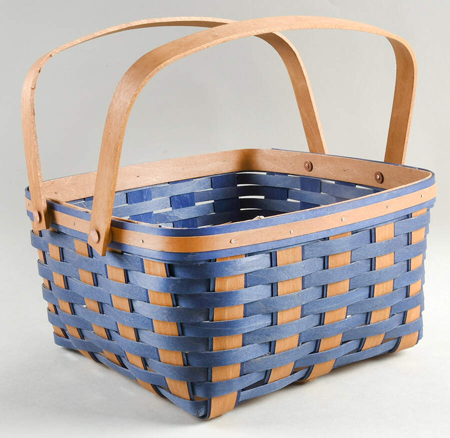 Baskets Woven Traditions Cake Basket by Longaberger-1