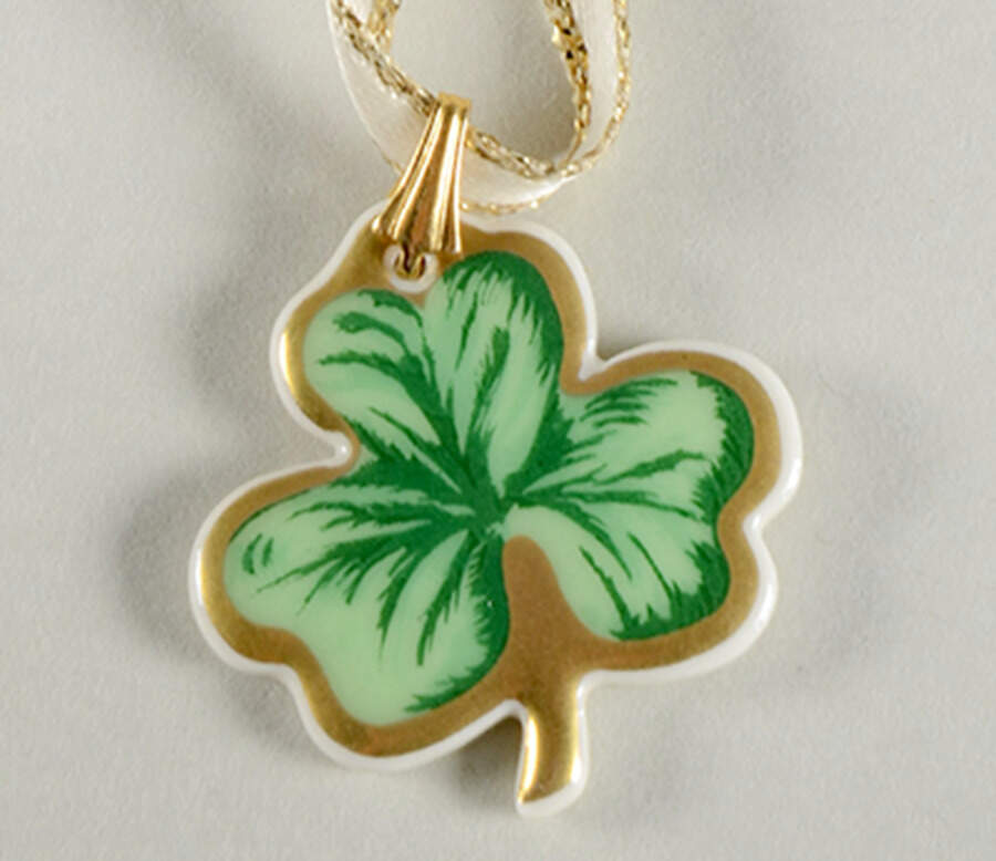 Baskets Lots of Luck (Shamrock) Charm Tie-On by Longaberger-1