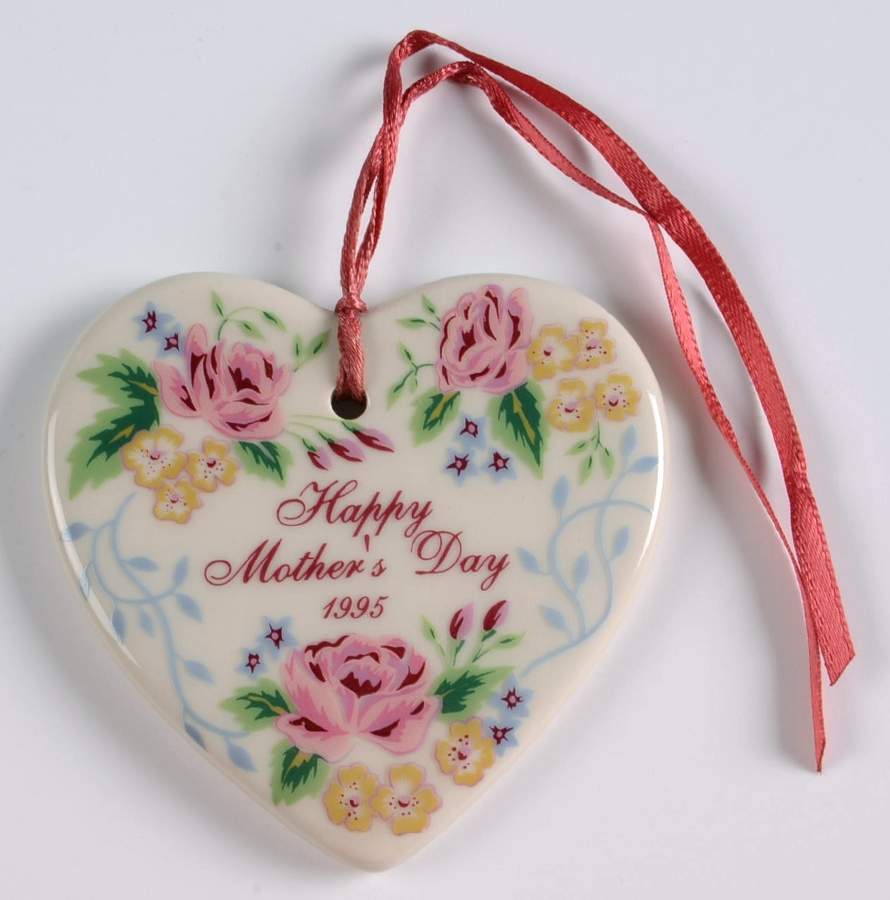 Baskets 1995 Mother's Day Basket Tie-On Charm by Longaberger-1