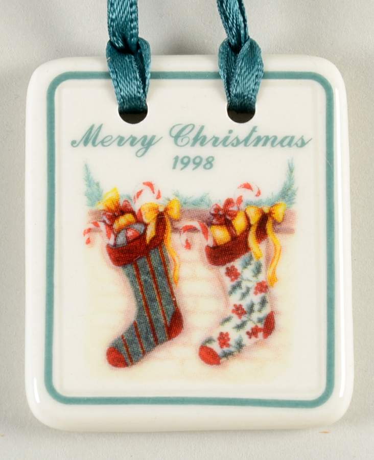 Baskets 1998 Christmas Tie-On Charm for Basket by Longaberger-1