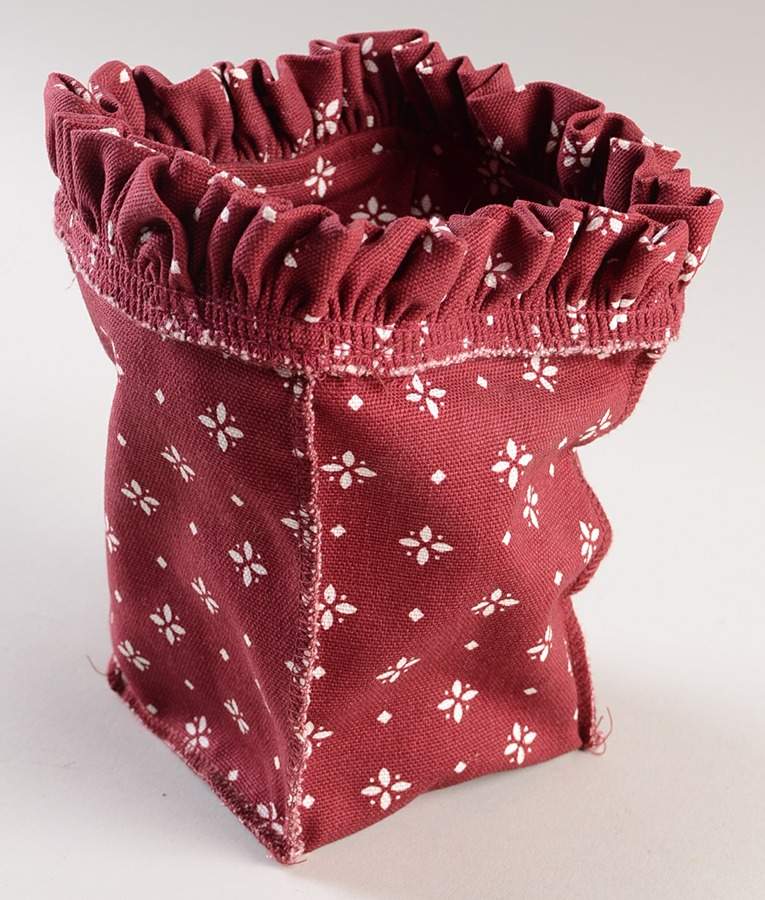 Baskets Liner for 1997 Bee Basket (Medium Peg) by Longaberger-1