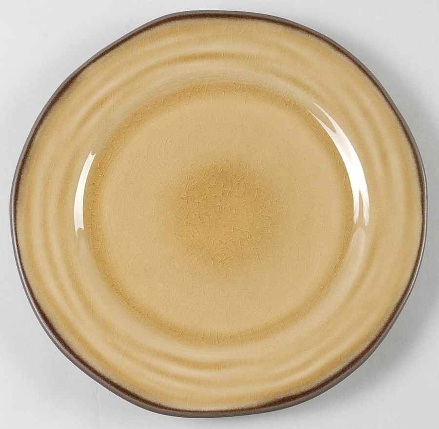 Artisan Gold Dinner Plate by Linden Street-1