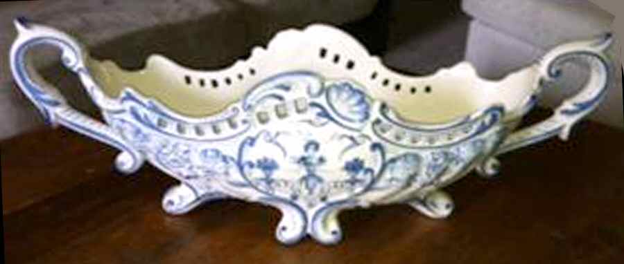 LLR3 Gravy Boat by Lallier-Moustiers-1