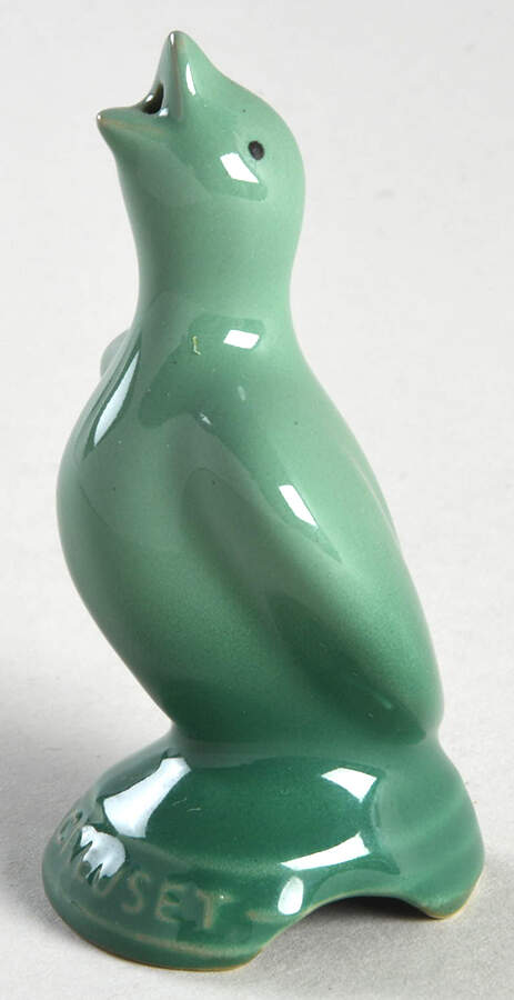 Fennel, Rosemary Pie Bird by Le Creuset-1