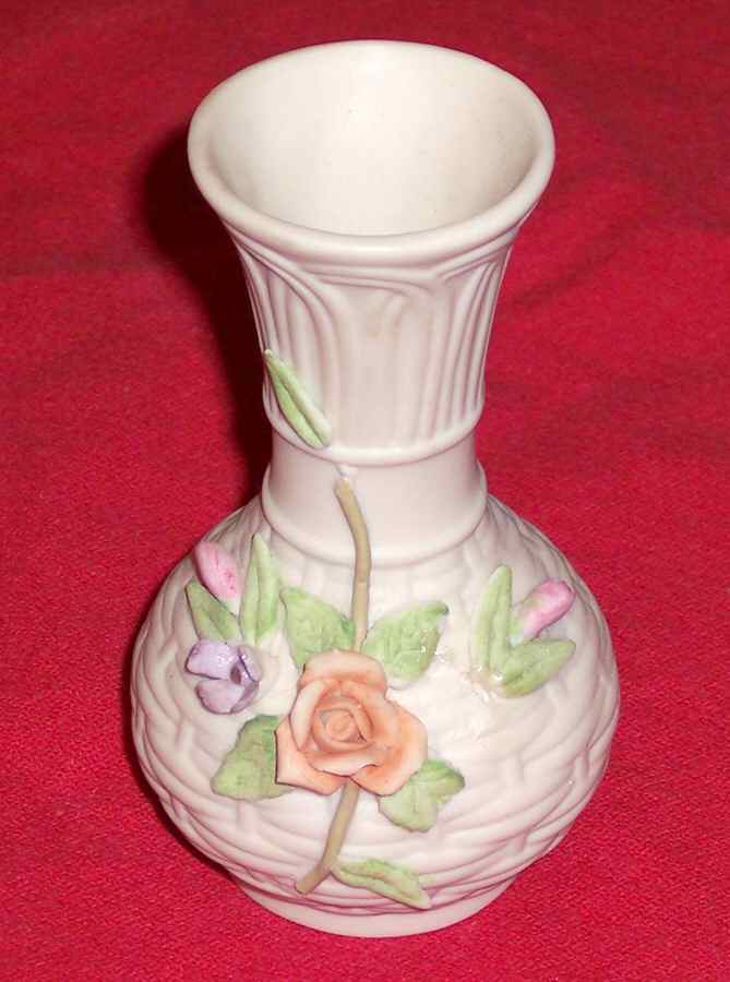 KW905 Bud Vase by Lefton-1