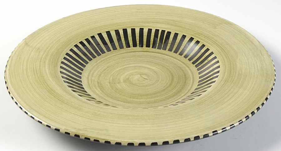 LGA117 Deep Round Platter by Laurie Gates-1