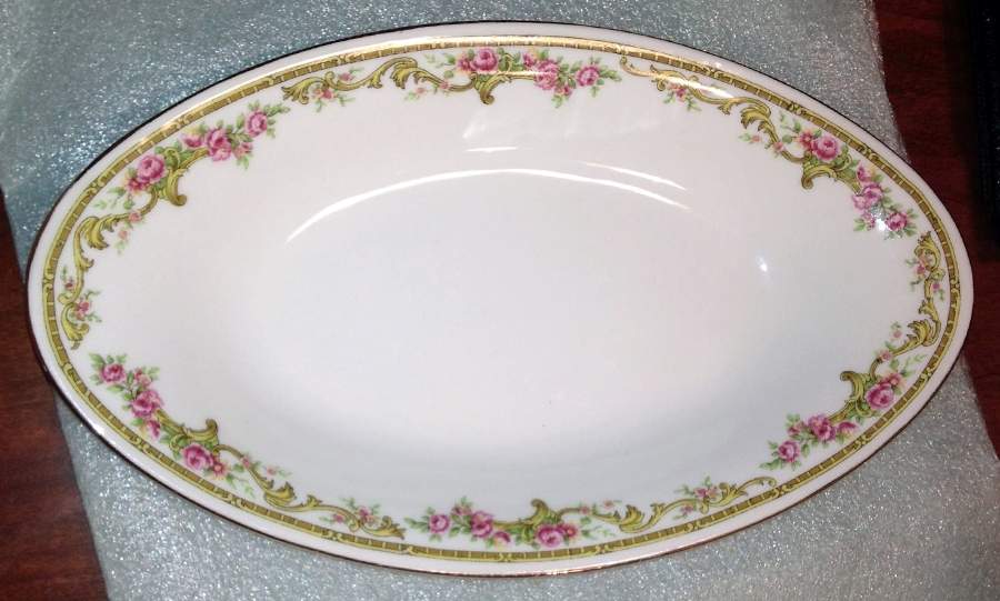 LIO12 8" Oval Vegetable Bowl by Limoges Florale-1