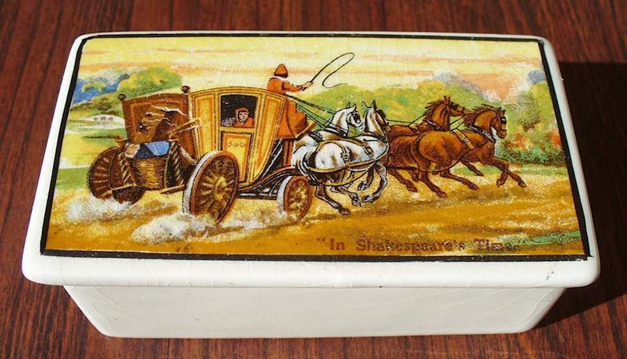 LSA17 Rectangular Box with Lid by Lancaster & Sandland-1