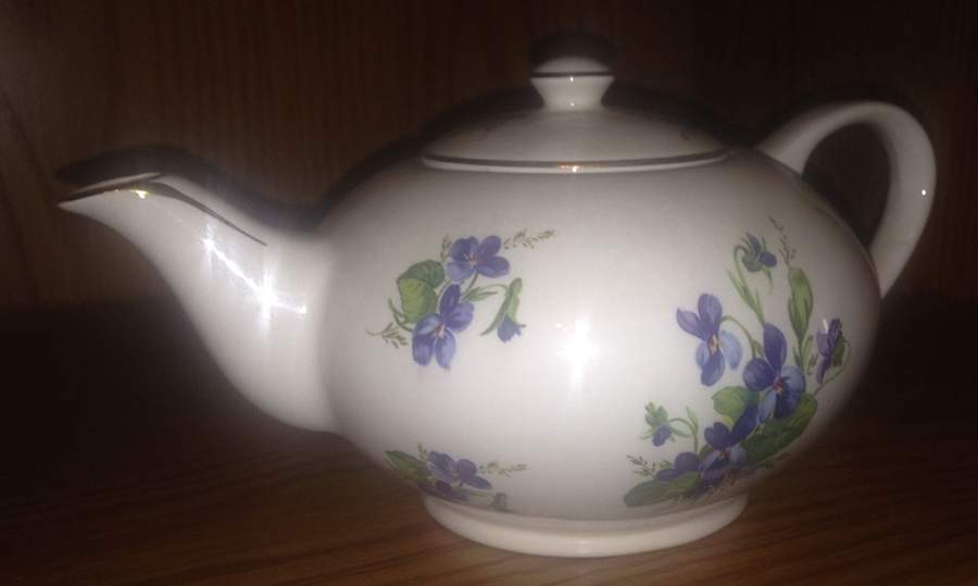 3757 Teapot & Lid by Lord Nelson-1