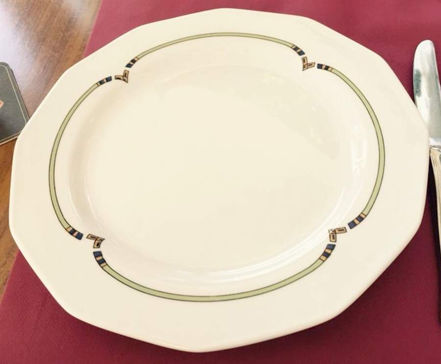 LUI10 Dinner Plate by Lubiana-1