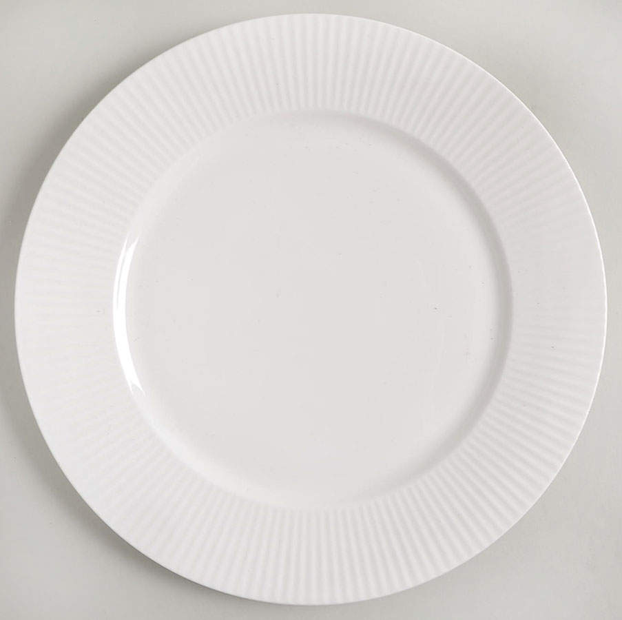 L2R8 Dinner Plate by La Rochelle-1