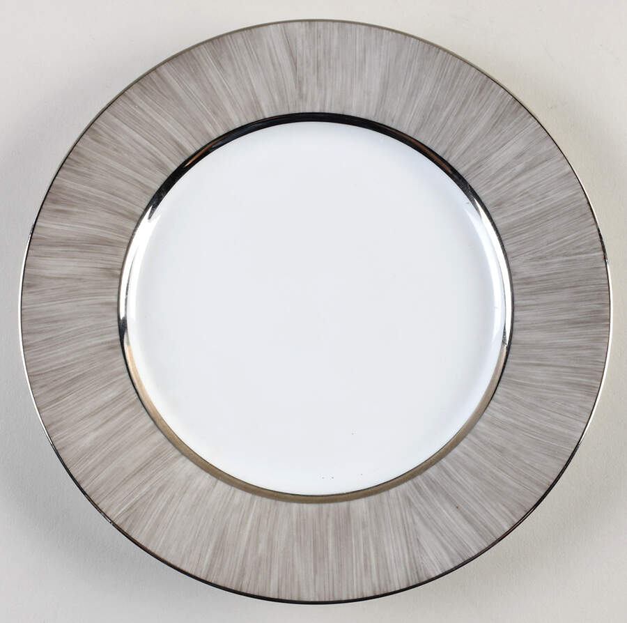 LPD12 Dinner Plate by Legle Porc d'Art-1