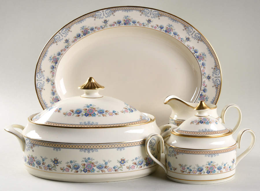 Avonlea 5 Piece Hostess Set by Minton-1