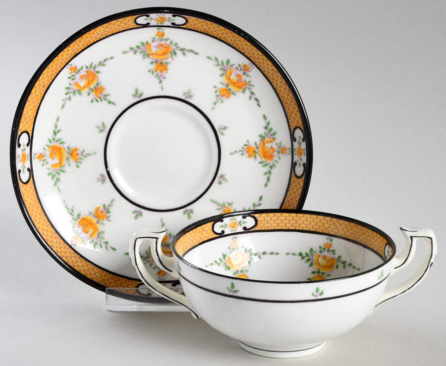 B930 Flat Bouillon Cup & Saucer by Minton-1