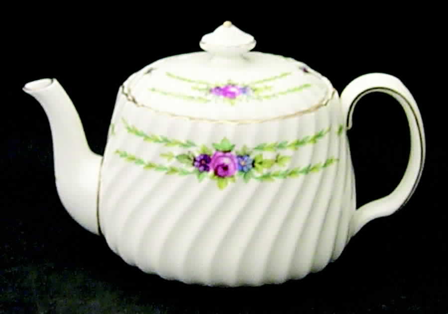 Chiltern Teapot & Lid by Minton-1