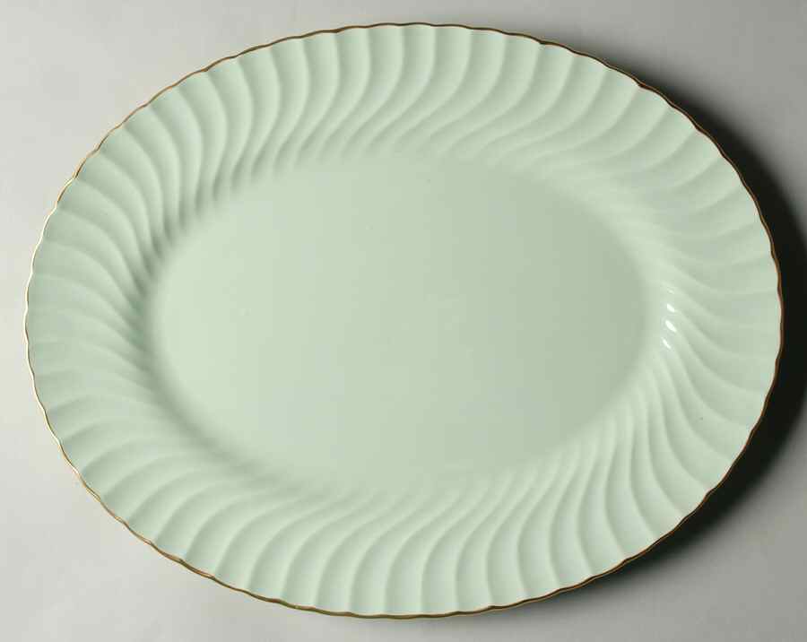 Shell Green and Gold 15" Oval Serving Platter by Minton-1
