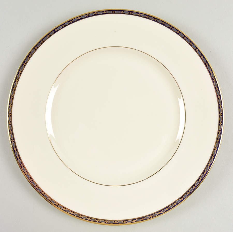 St. James Dinner Plate by Minton-1