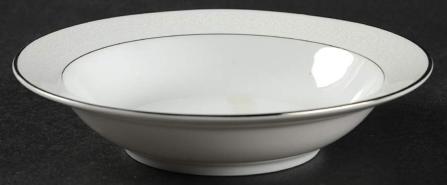 Belgian Lace Rim Fruit/Dessert (Sauce) Bowl by Majestic (Japan)-1