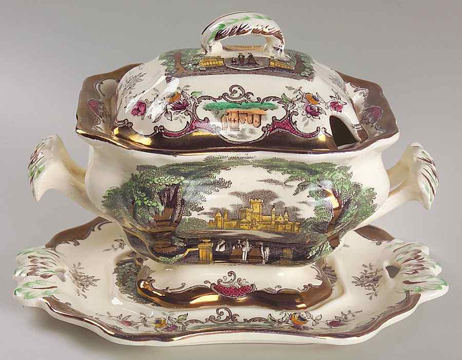 Leeds Sauce Boat & Lid with Underplate by Mason's-1