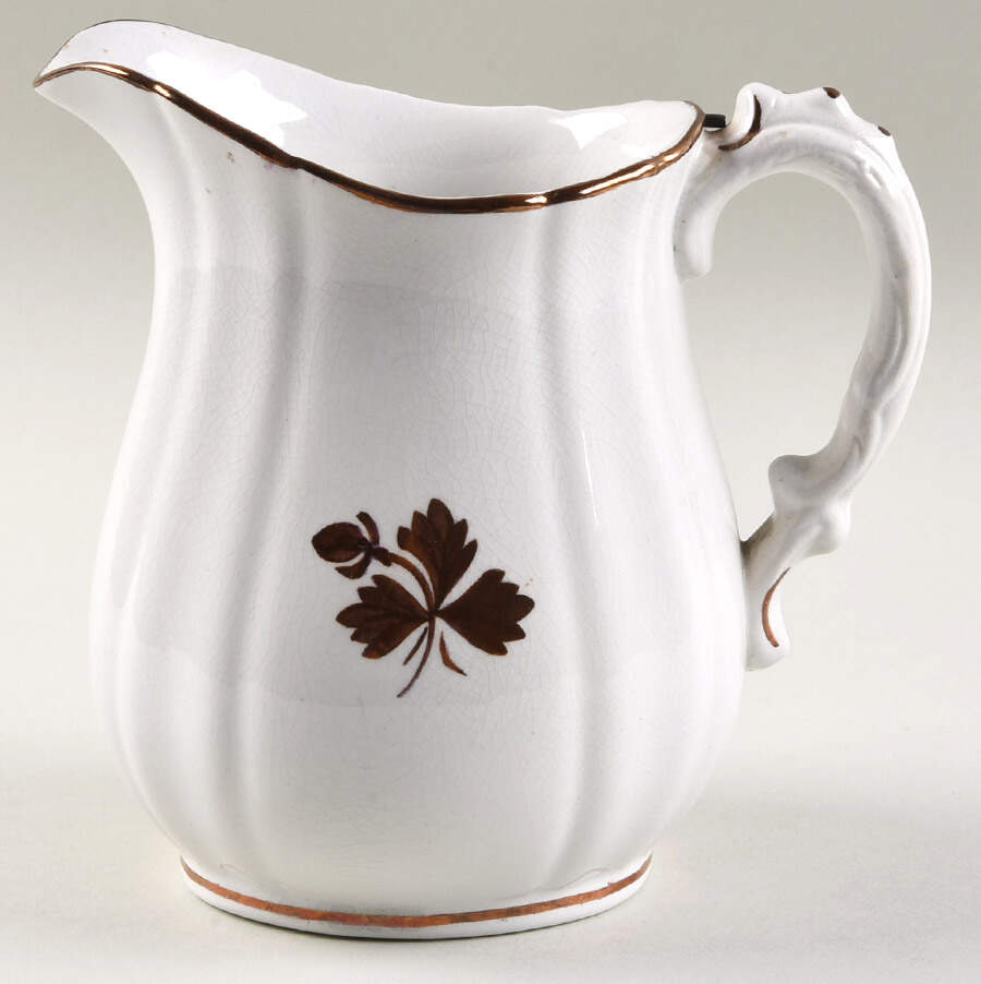 Tea Leaf Creamer by Alfred Meakin-1