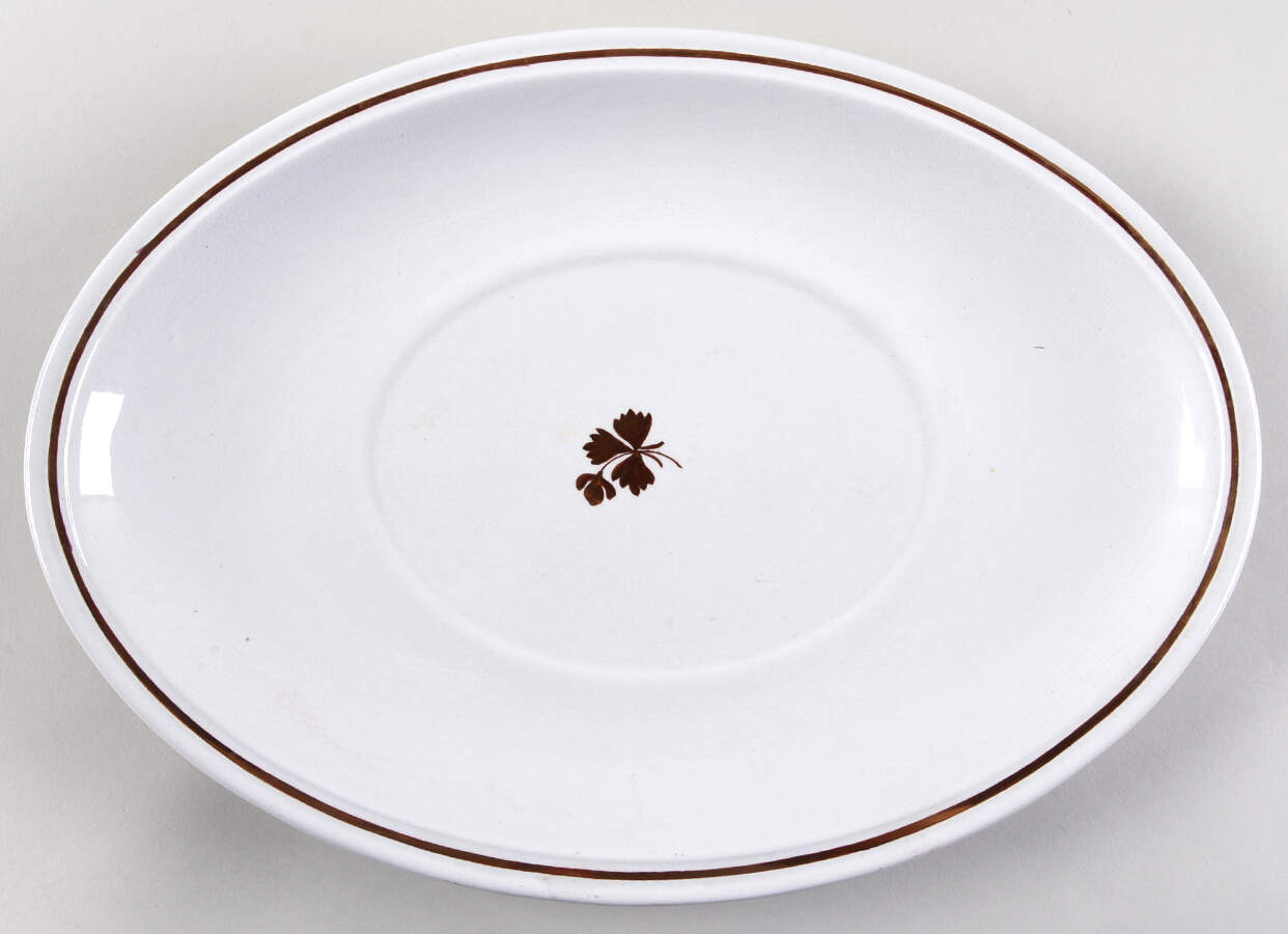 Tea Leaf Underplate for Tureen by Alfred Meakin-1