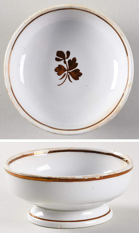Tea Leaf Footed Nut Dish by Alfred Meakin-1