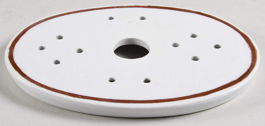 Tea Leaf Oval Strainer for Soap Box by Alfred Meakin-1