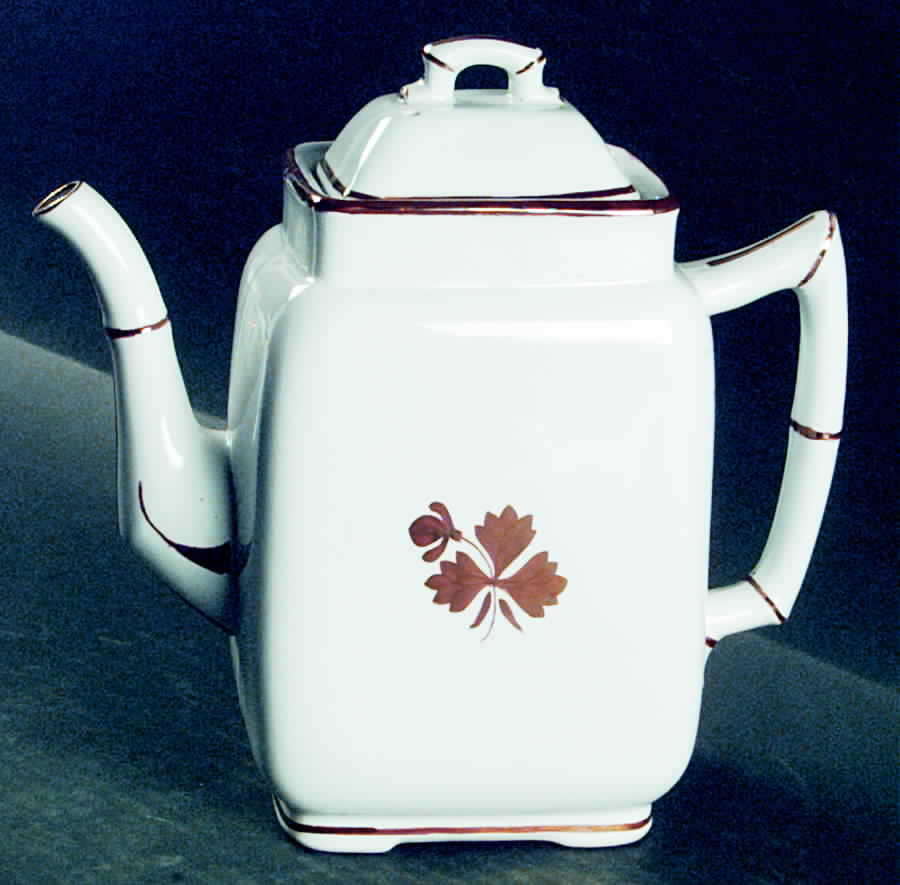 Tea Leaf Coffee Pot & Lid by Alfred Meakin-1