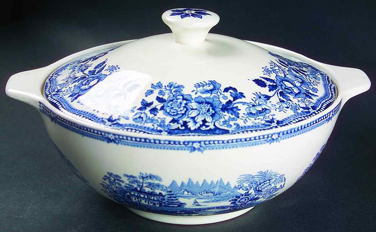 Tonquin Blue Round Covered Vegetable by Alfred Meakin-1