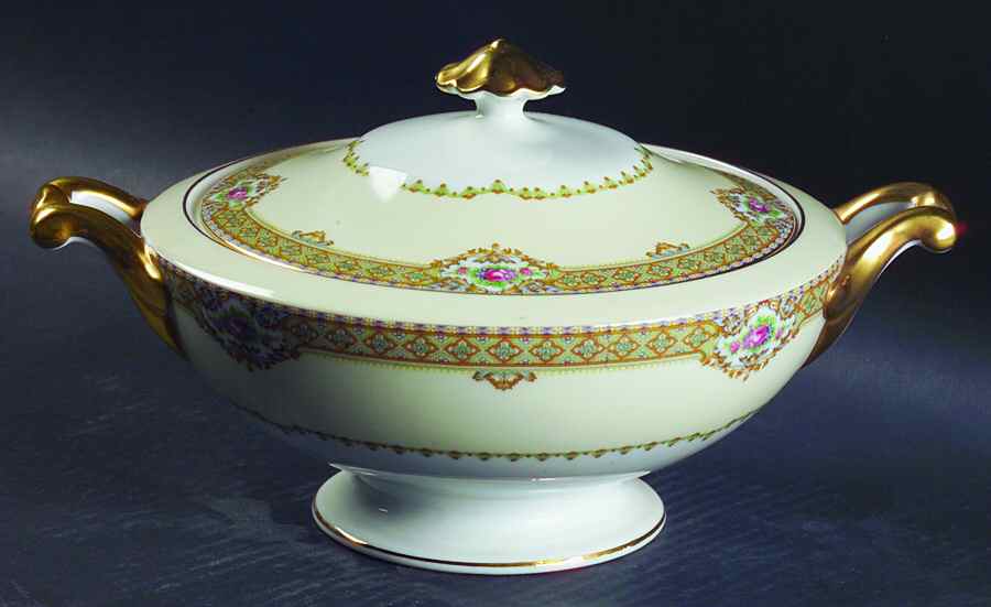 Annette Round Covered Vegetable by Meito-1
