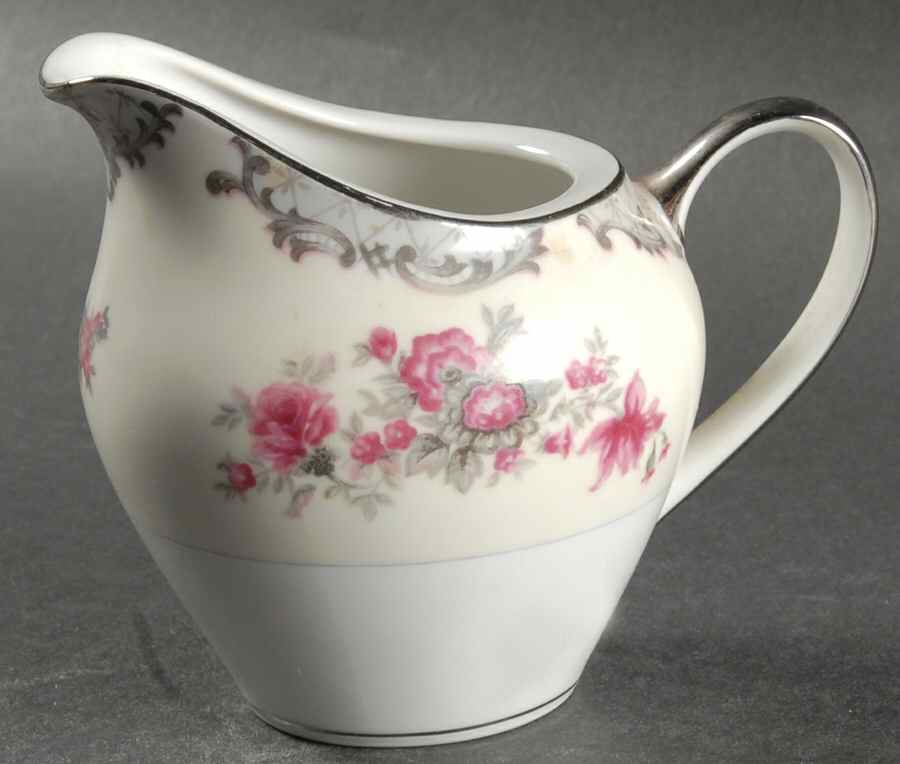 Corsage Creamer by Meito-1