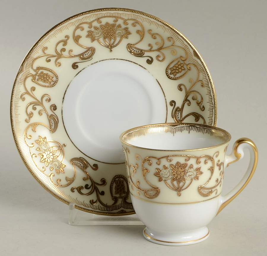 Lee Gold Footed Demitasse Cup & Saucer Set by Meito-1