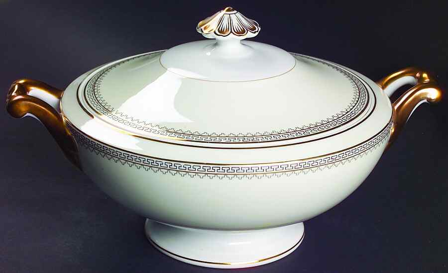 Minerva Round Covered Vegetable by Meito-1