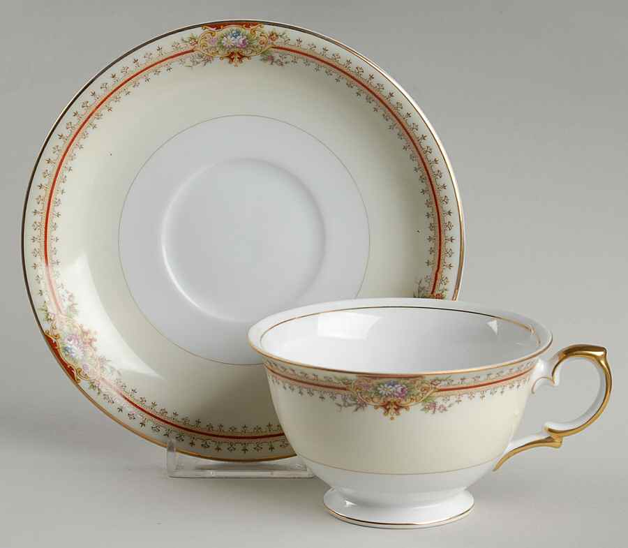 Regina Footed Cup & Saucer Set by Meito-1