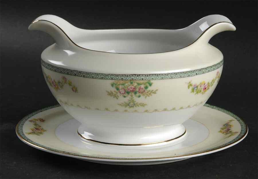 V2068 Gravy Boat with Attached Underplate by Meito-1