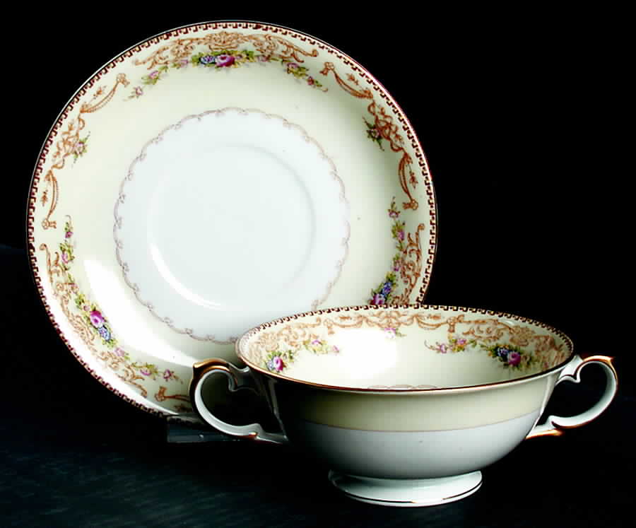 V2563 Footed Cream Soup Bowl & Saucer Set by Meito-1
