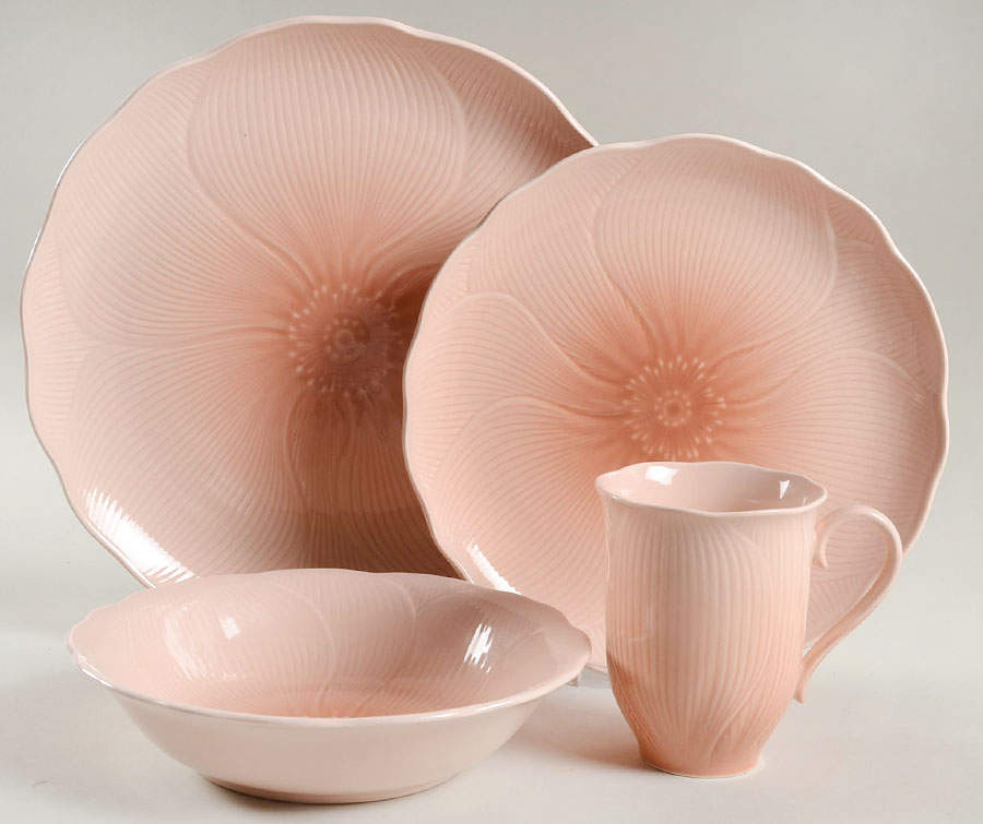Amaryllis 4 Piece Place Setting by Mikasa-1