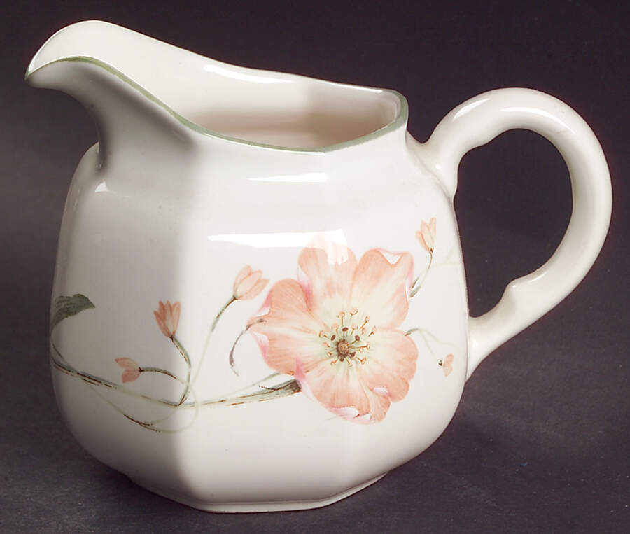 Amsterdam Creamer by Mikasa-1