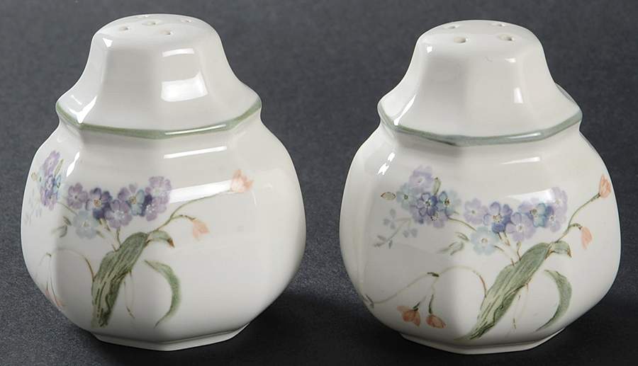 Amsterdam Salt & Pepper Set by Mikasa-1