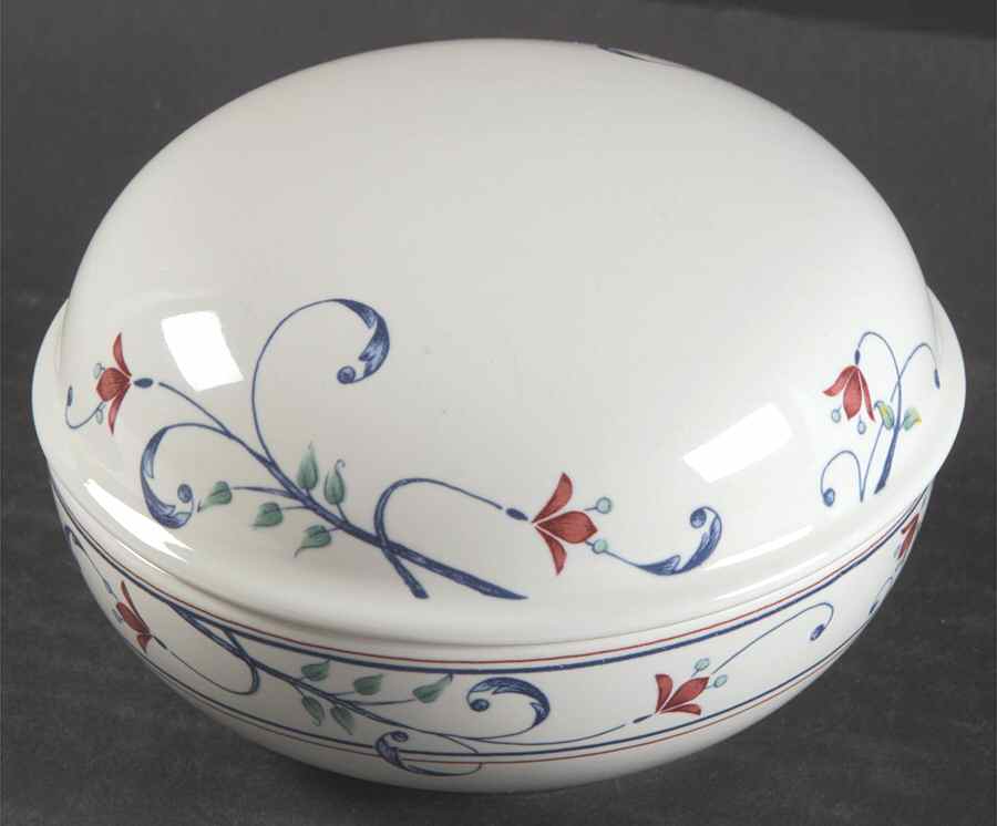 Annette 4" Round Box & Lid by Mikasa-1