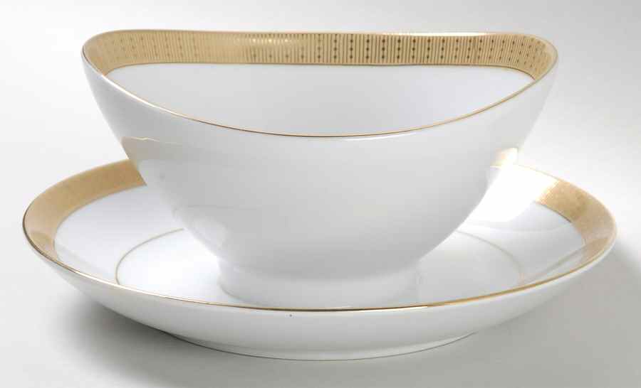 Ascot Gravy Boat with Attached Underplate by Mikasa-1
