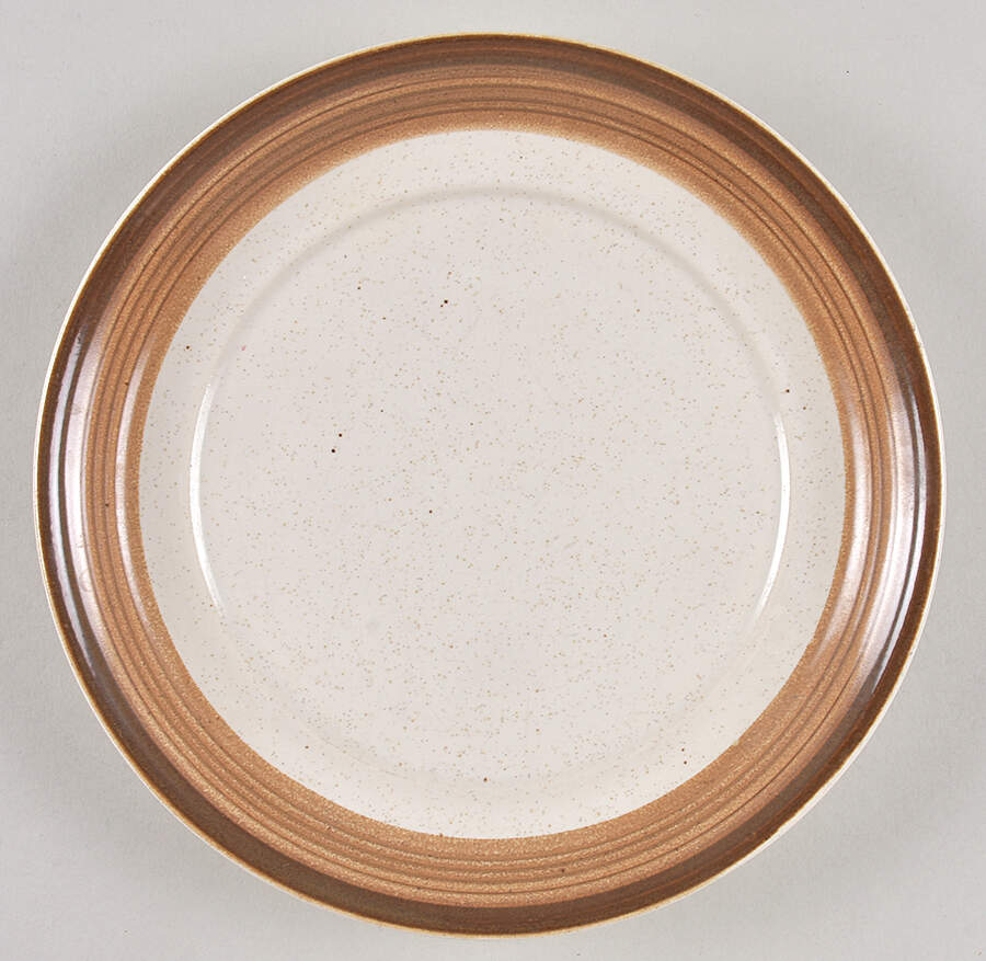 Buckskin Underplate for Gravy Boat by Mikasa-1