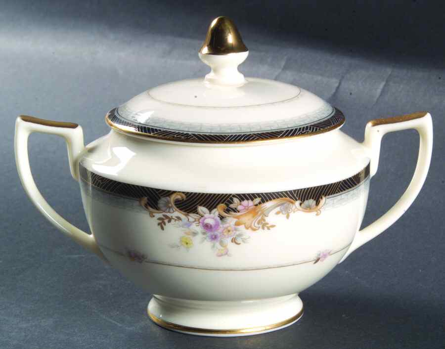 Castleview Sugar Bowl & Lid by Mikasa-1