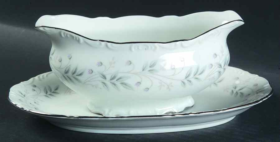 Chalfonte Gravy Boat & Underplate/Relish by Mikasa-1