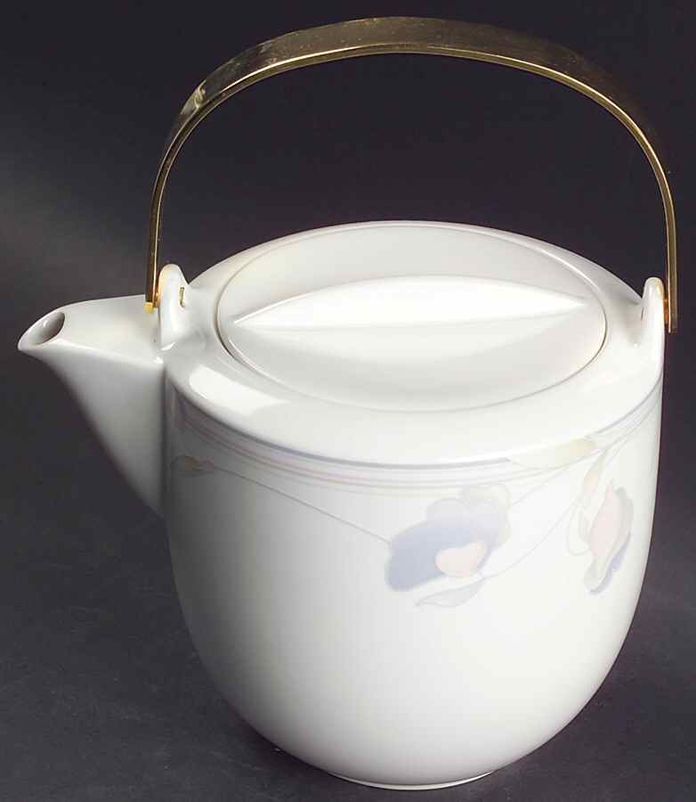 Cheers Coffee Pot & Lid by Mikasa-1