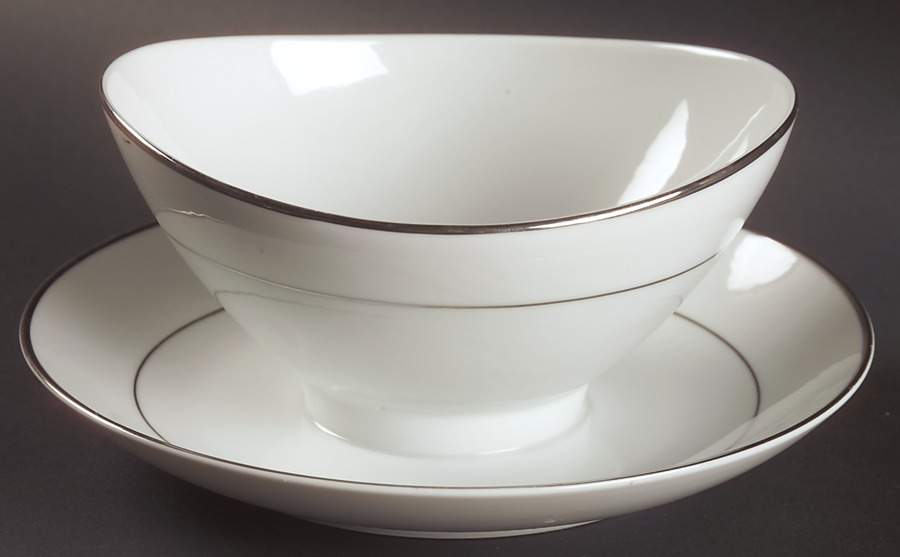 Citation Gravy Boat with Attached Underplate by Mikasa-1